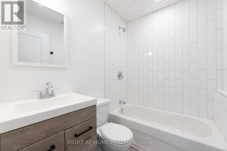 13 - 1738 WILSON AVENUE, Toronto (Downsview-Roding-CFB), Ontario, M3L1A5