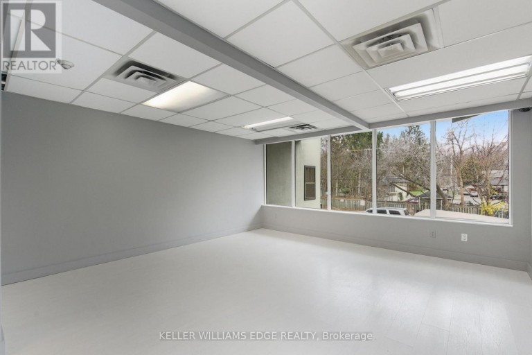 205 - 17 KING STREET E, Hamilton (Dundas), Ontario, L9H1B7