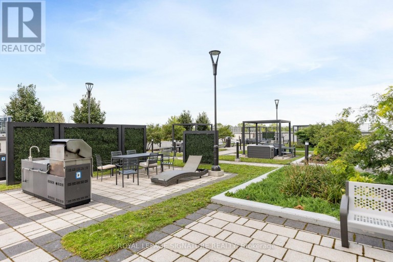 1606 - 2093 FAIRVIEW STREET, Burlington (Freeman), Ontario, L7R0E6