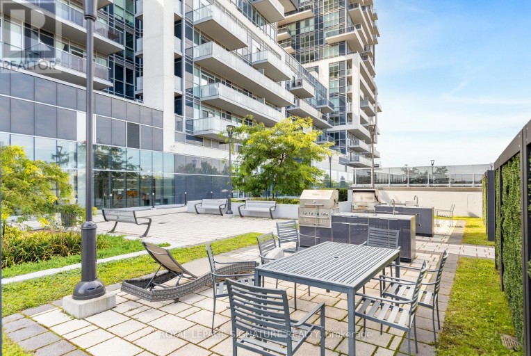 1606 - 2093 FAIRVIEW STREET, Burlington (Freeman), Ontario, L7R0E6