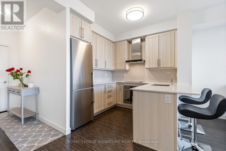 1606 - 2093 FAIRVIEW STREET, Burlington (Freeman), Ontario, L7R0E6