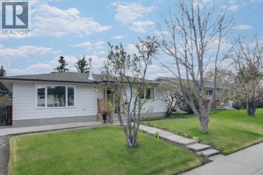 6140 Dalmarnock Crescent NW Calgary Alberta photo 1