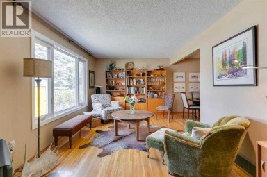 6140 Dalmarnock Crescent NW Calgary Alberta photo 4