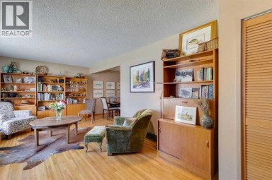 6140 Dalmarnock Crescent NW Calgary Alberta photo 5