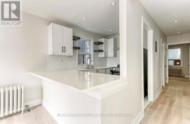 2 - 237 LAKESHORE ROAD E Mississauga (Port Credit) Ontario photo 5