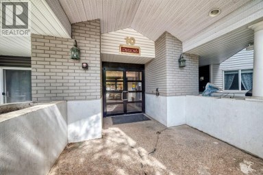 114, 10 Sierra Morena Mews SW Calgary Alberta photo 3