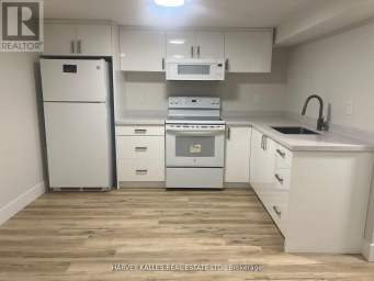 BSMT - 113 MCALLISTER ROAD Toronto (Clanton Park) Ontario photo 1