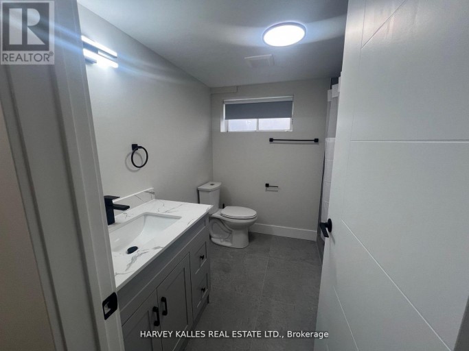 BSMT - 113 MCALLISTER ROAD, Toronto (Clanton Park), Ontario, M3H2N3