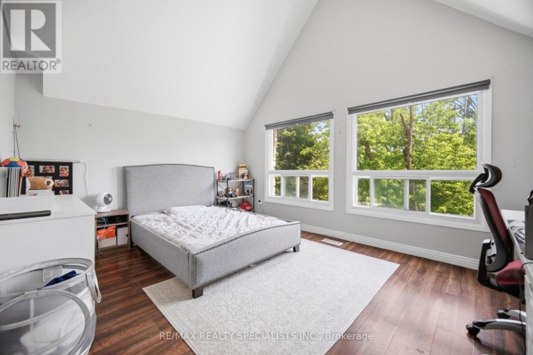 709 QUEENSWAY W, Mississauga (Erindale), Ontario, L5C1A7