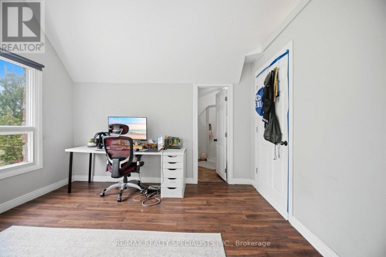 709 QUEENSWAY W, Mississauga (Erindale), Ontario, L5C1A7