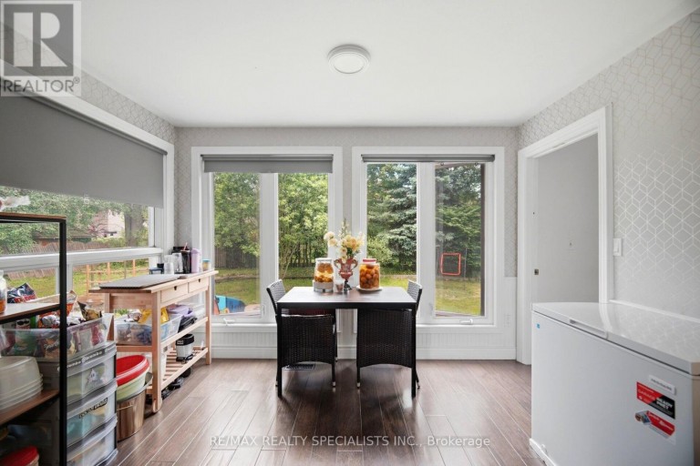 709 QUEENSWAY W, Mississauga (Erindale), Ontario, L5C1A7