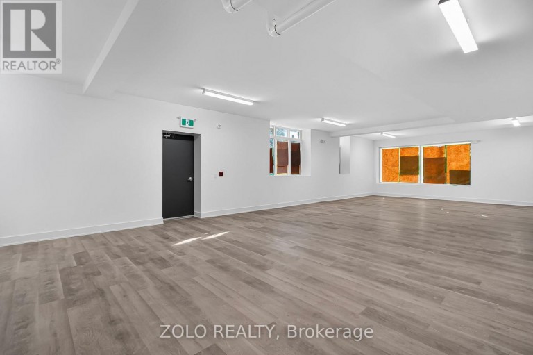 MAIN - 206 WELLINGTON STREET, Chatham-Kent (Wallaceburg), Ontario, N8A2X9