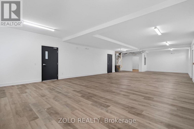 MAIN - 206 WELLINGTON STREET, Chatham-Kent (Wallaceburg), Ontario, N8A2X9