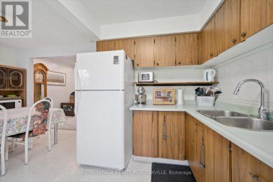 37 - 1221 DUNDIX ROAD Mississauga (Applewood) Ontario photo 11