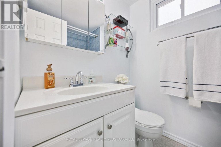 37 - 1221 DUNDIX ROAD, Mississauga (Applewood), Ontario, L4Y3Y9