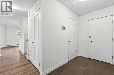 302, 635 57 Avenue SW Calgary Alberta photo 18