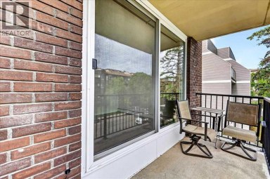 302, 635 57 Avenue SW Calgary Alberta photo 21