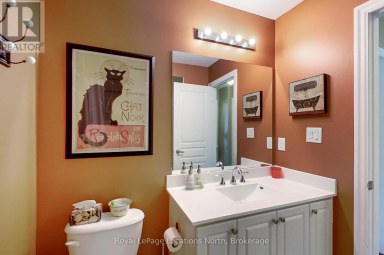 7 COLLSHIP LANE Collingwood Ontario photo 13
