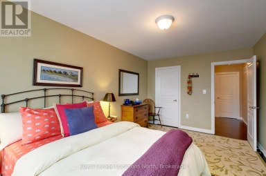 7 COLLSHIP LANE Collingwood Ontario photo 19