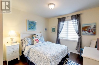 7 COLLSHIP LANE Collingwood Ontario photo 20