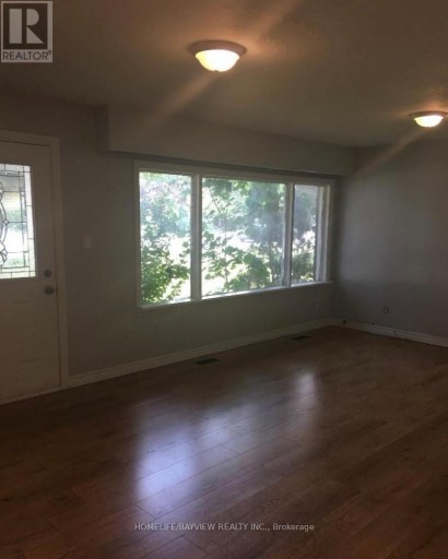 969 DAVIS DRIVE, Newmarket (Huron Heights-Leslie Valley), Ontario, L3Y2R7