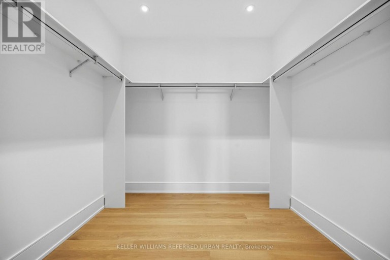 PH3 - 10 INN ON THE PARK DRIVE, Toronto (Banbury-Don Mills), Ontario, M3C0P9