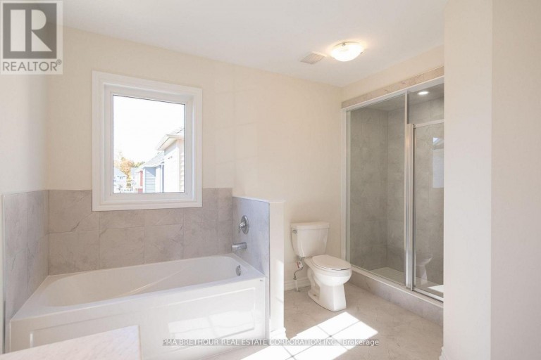 460 BEECHWOOD FOREST LANE, Gravenhurst (Wood (Gravenhurst)), Ontario, P1P1A7