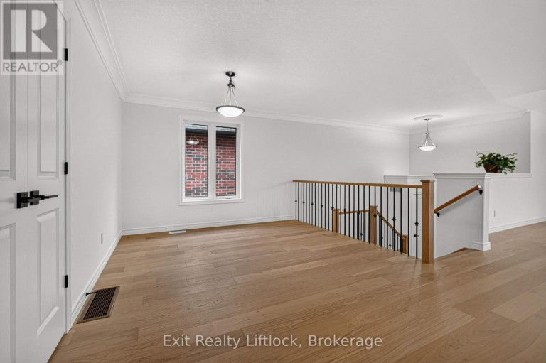 727 LATIMER WAY, Peterborough (Monaghan Ward 2), Ontario, K9K0H4