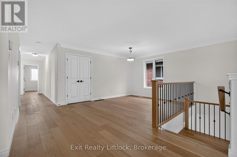 727 LATIMER WAY, Peterborough (Monaghan Ward 2), Ontario, K9K0H4