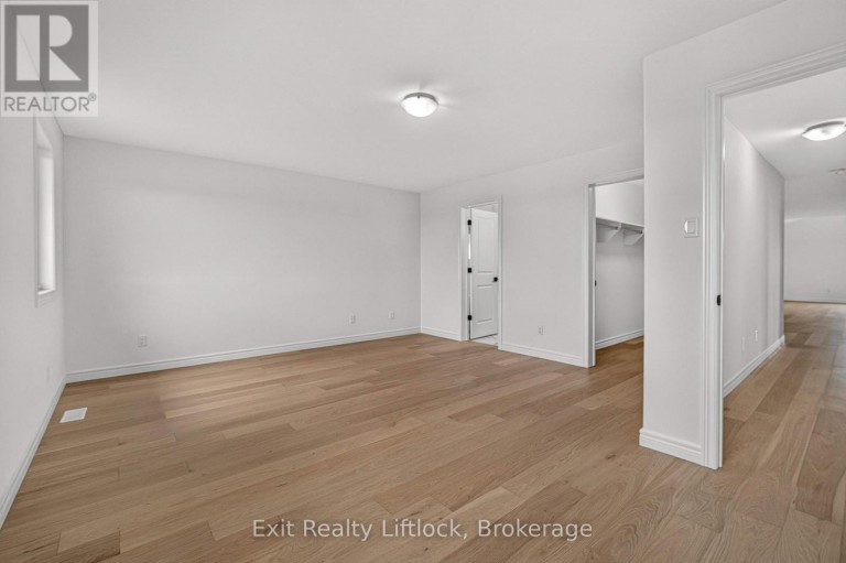 727 LATIMER WAY, Peterborough (Monaghan Ward 2), Ontario, K9K0H4