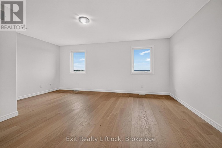 727 LATIMER WAY, Peterborough (Monaghan Ward 2), Ontario, K9K0H4