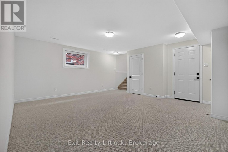727 LATIMER WAY, Peterborough (Monaghan Ward 2), Ontario, K9K0H4