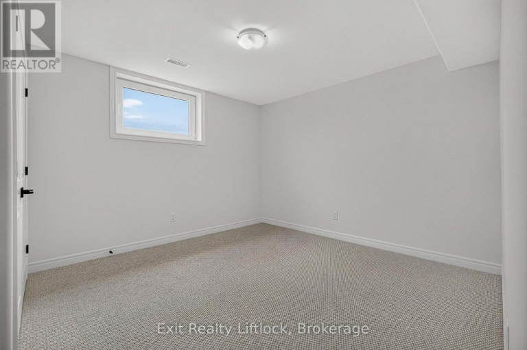 727 LATIMER WAY, Peterborough (Monaghan Ward 2), Ontario, K9K0H4
