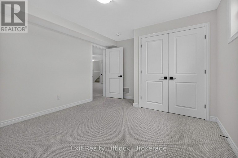727 LATIMER WAY, Peterborough (Monaghan Ward 2), Ontario, K9K0H4