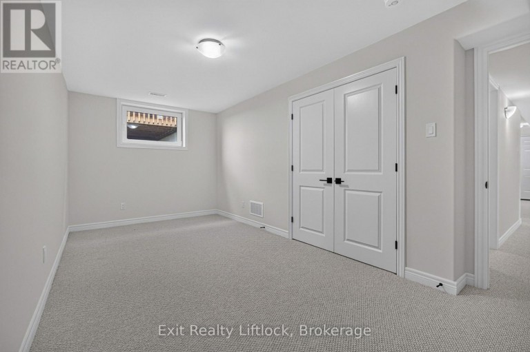 727 LATIMER WAY, Peterborough (Monaghan Ward 2), Ontario, K9K0H4