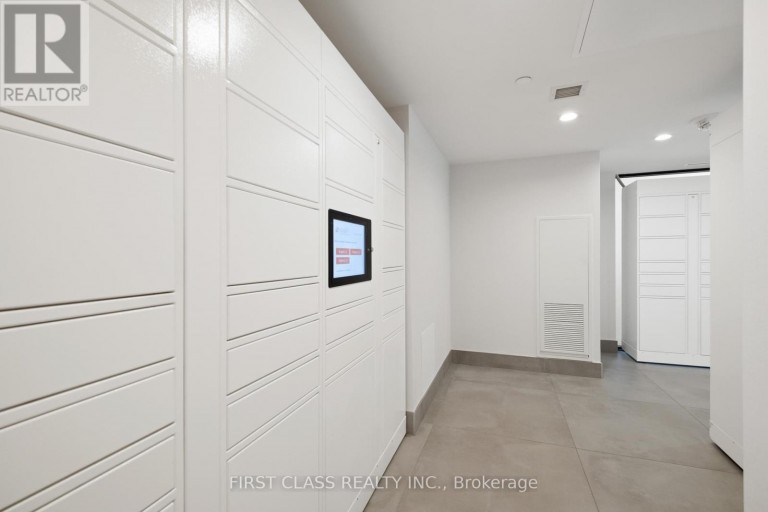 922 - 500 WILSON AVENUE, Toronto (Clanton Park), Ontario, M3H5Y9