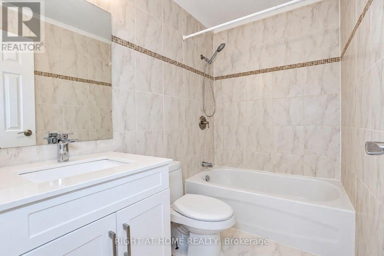 109 - 3025 THE CREDIT WOODLANDS DRIVE, Mississauga (Erindale), Ontario, L5C2V3