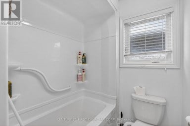 697 KILLARNEY ROAD London North (North D) Ontario photo 22