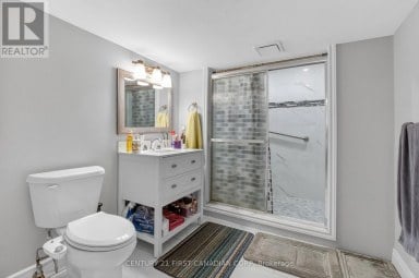 697 KILLARNEY ROAD London North (North D) Ontario photo 33