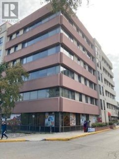105 - 10 GATEWAY BOULEVARD, Toronto (Thorncliffe Park), Ontario, M3C3N8