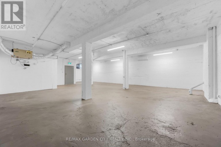 4 LOWER - 16 MYRTLE AVENUE, Hamilton (St. Clair), Ontario, L8M2E9