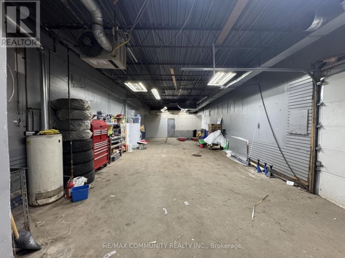 2827 EGLINTON AVENUE E, Toronto (Eglinton East), Ontario, M1J2E1