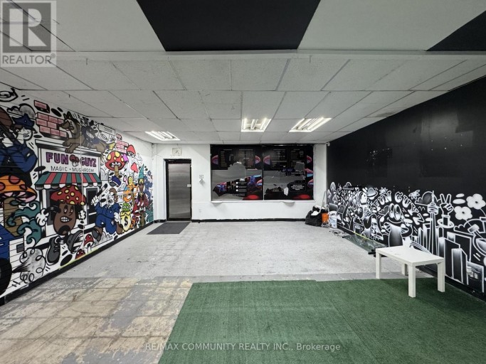 2827 EGLINTON AVENUE E, Toronto (Eglinton East), Ontario, M1J2E1