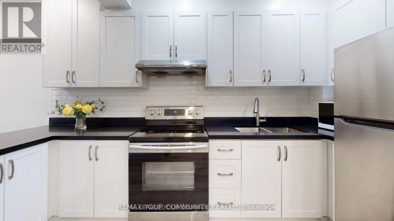C - 586 PARLIAMENT STREET, Toronto (Cabbagetown-South St. James Town), Ontario, M4X1P8