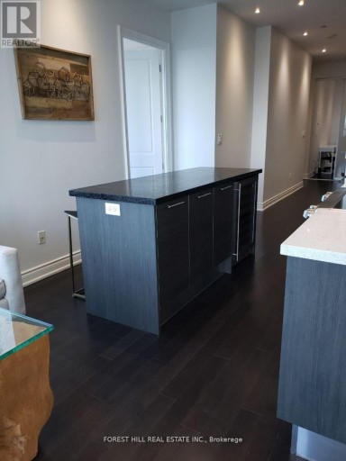 7401 - 388 YONGE STREET, Toronto (Bay Street Corridor), Ontario, M5B0A4