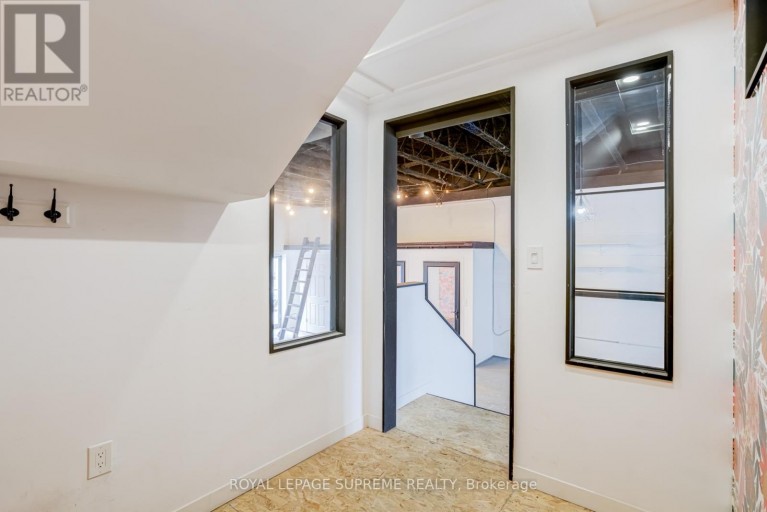 6 - 1444 DUPONT STREET, Toronto (Dovercourt-Wallace Emerson-Junction), Ontario, M6P4H3