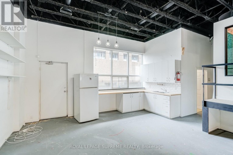 6 - 1444 DUPONT STREET, Toronto (Dovercourt-Wallace Emerson-Junction), Ontario, M6P4H3
