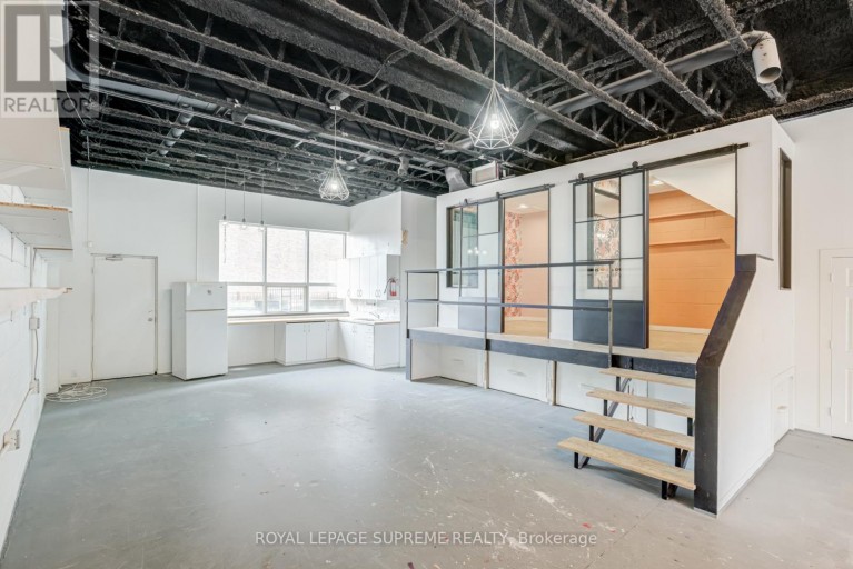 6 - 1444 DUPONT STREET, Toronto (Dovercourt-Wallace Emerson-Junction), Ontario, M6P4H3