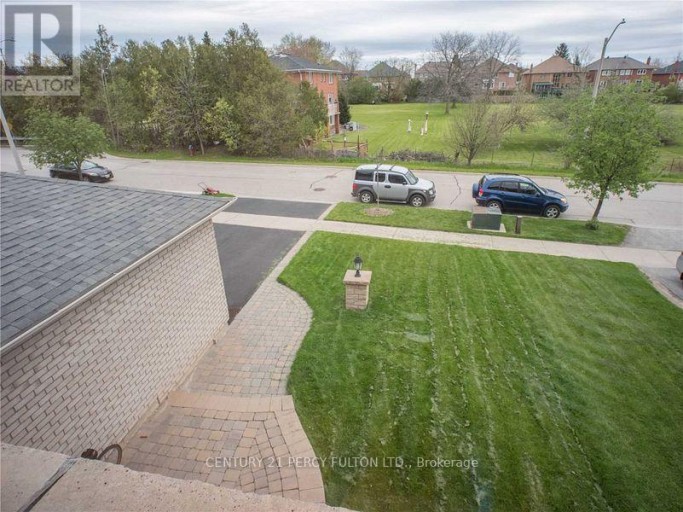 14 MONTESANO CRESCENT, Richmond Hill (Doncrest), Ontario, L4B4M9