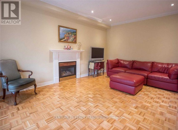 14 MONTESANO CRESCENT, Richmond Hill (Doncrest), Ontario, L4B4M9